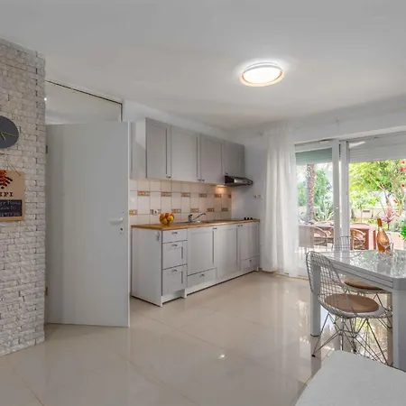 In - Istrien 42143 * Porec