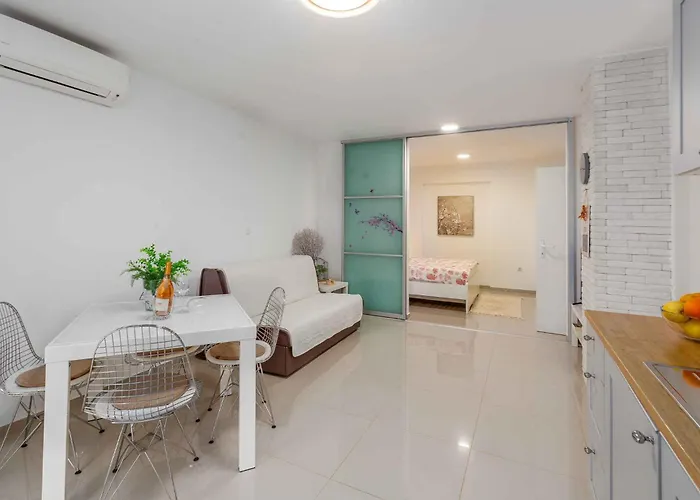 In - Istrien 42143 * ポレッチ